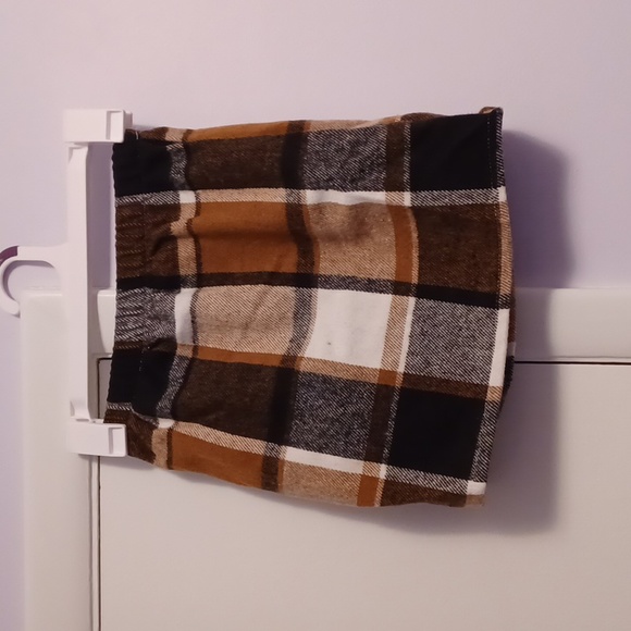 New Shein Girls 2 Piece High Neck Tee & Plaid Skirt Multiple Sizes - Picture 3 of 9